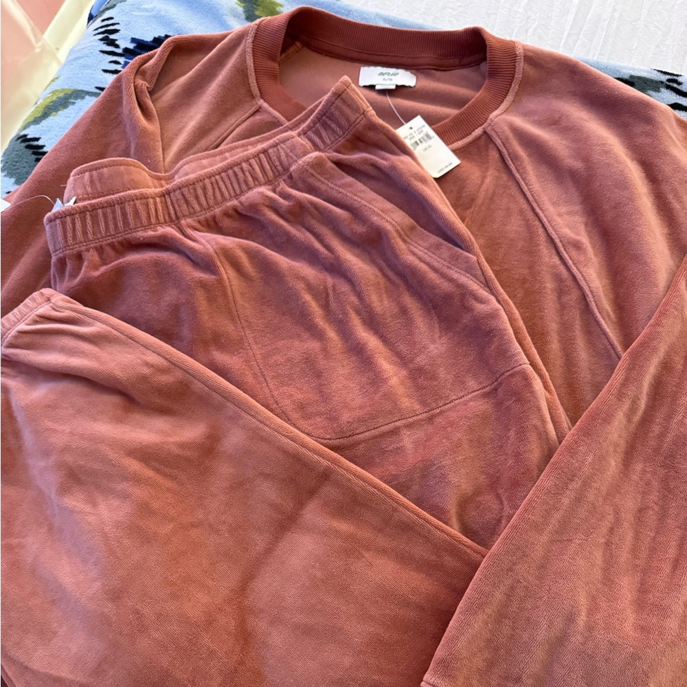 Aerie Velour Outfit